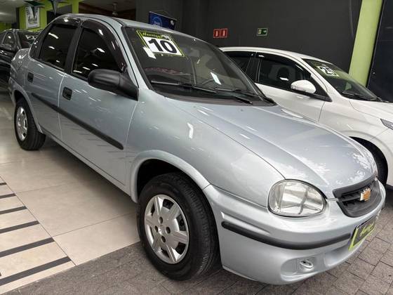 CHEVROLET CLASSIC 1.0 MPFI LIFE 8V FLEX 4P MANUAL CHEVROLET CLASSIC 1.0 MPFI LIFE 8V FLEX 4P MANUAL